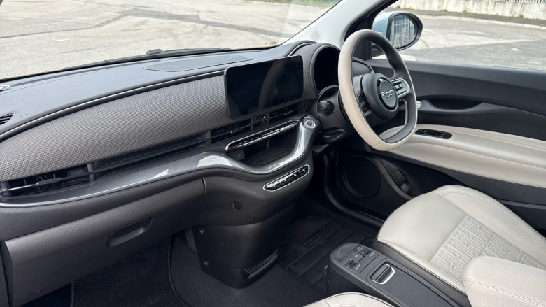 Fiat 500 87kW La Prima 42kWh 3dr Auto Electric Hatchback